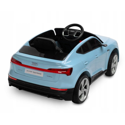392660 POJAZD NA AKUMULATOR AUDI E-TRON GT NAPĘD + PILOT NIEBIESKI